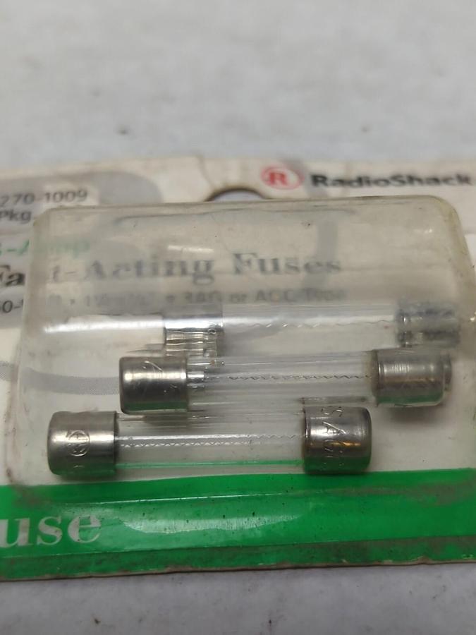 RADIO SHACK,270-1009,GLASS FUSE 3 AMP 250V PACK OF 4 NOS