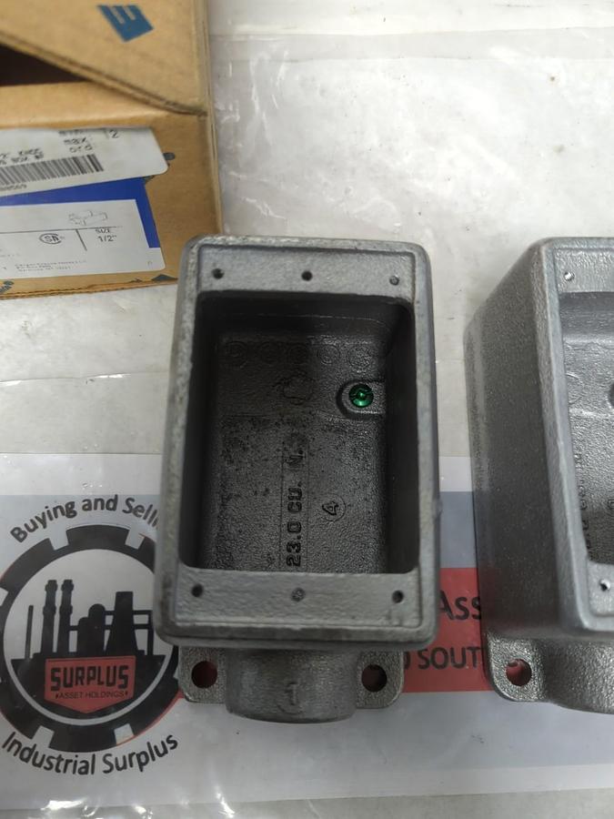 EATON CROUSE-HINDS,FD1,SINGLE GANG BOX SIZE 1/2 INCH BOX OF 2 NOS