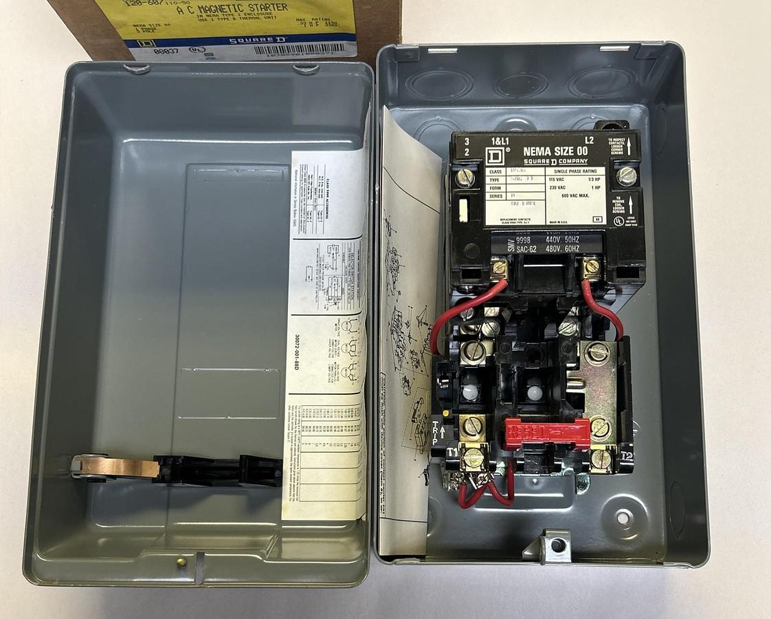 SQUARE D,8536SAG-11,AC MAGNETIC STARTER W/ ENCLOSE NOS