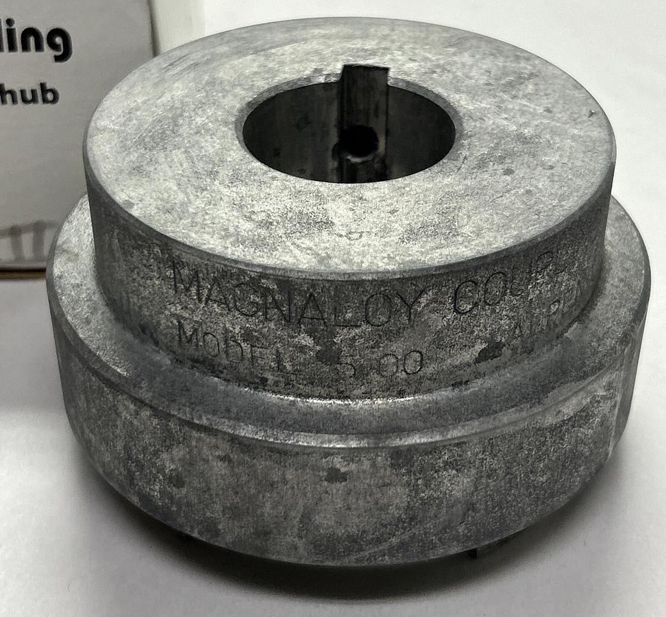 Used MAGNALOY COUPLING,M500,COUPLING 1-5/8 X 3/8 NEW