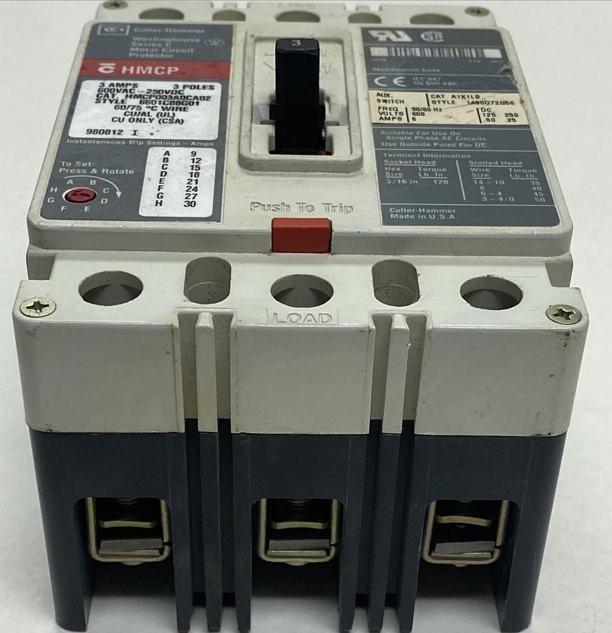 Used CUTLER HAMMER,HMCP003A0CA02,CIRCUIT BREAKER 3A 600V 3 POLE