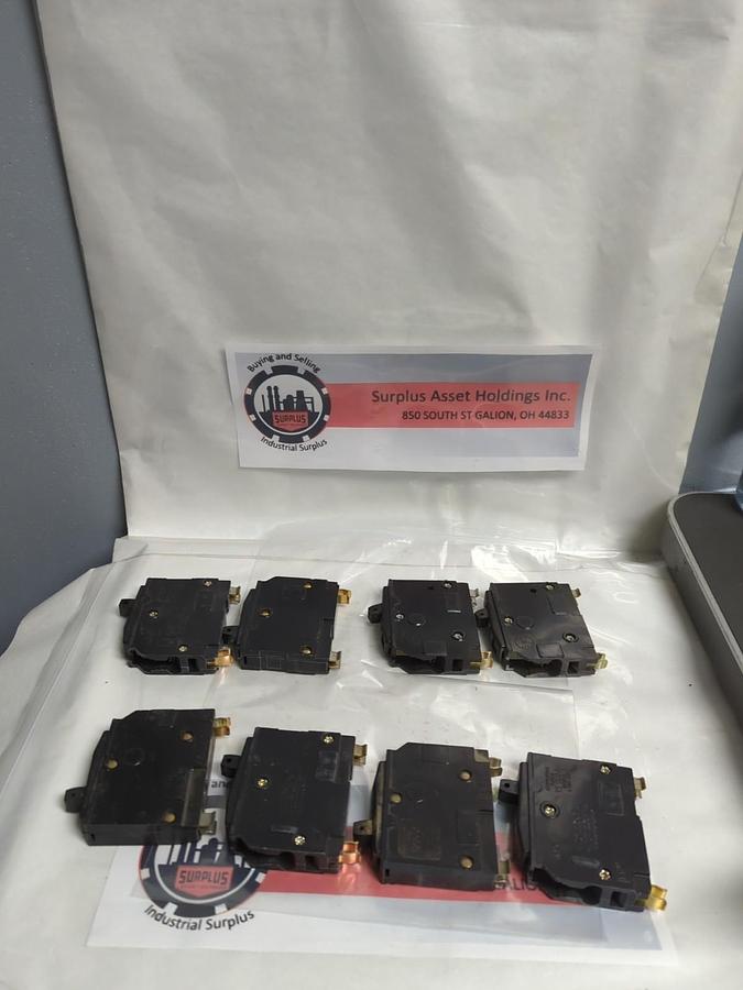 Used SQUARE D,TIPO/QO,PLUG-IN CIRCUIT BREAKER 1-POLE 20 AMP LOT OF 8 PRE-OWNED