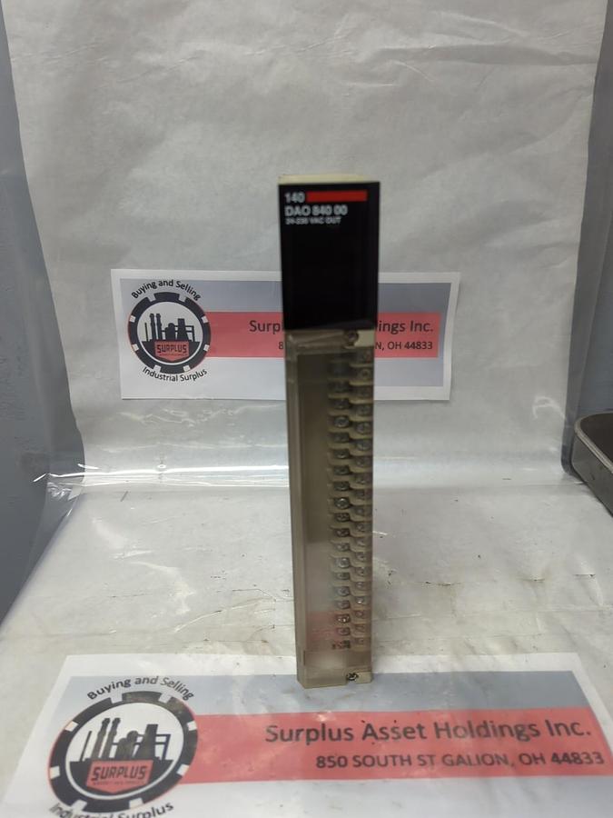 Used SCHNEIDER AUTOMATION,140 DAO 840 00,TSX QUANTUM OUTPUT MODULE 24-230 VAC USED