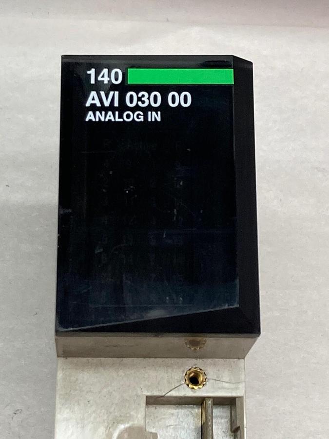 Used Schneider Electric Modicon,140-AVI-030-00,Discretee Output Module