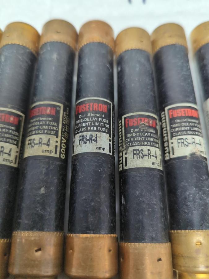 Used COOPER BUSSMANN,FRS-R-4,FUSETRON 4 AMP FUSE LOT OF 8 PRE-OWNED