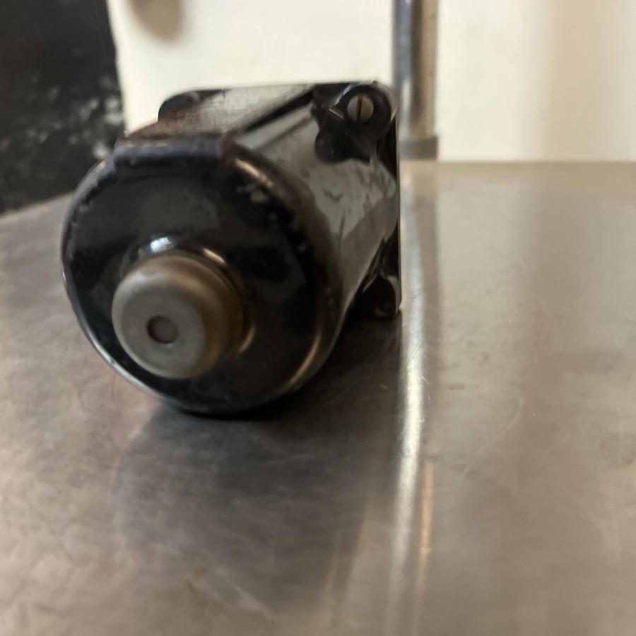 Used VICKERS DECCO,195053,OIL IMMERSED SOLENOID 115V 60Hz