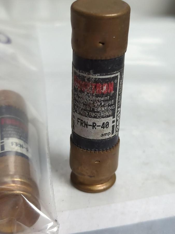 Used COOPER BUSSMANN,FRN-R-40,FUSETRON 40 AMP FUSE LOT OF 5 PRE-OWNED