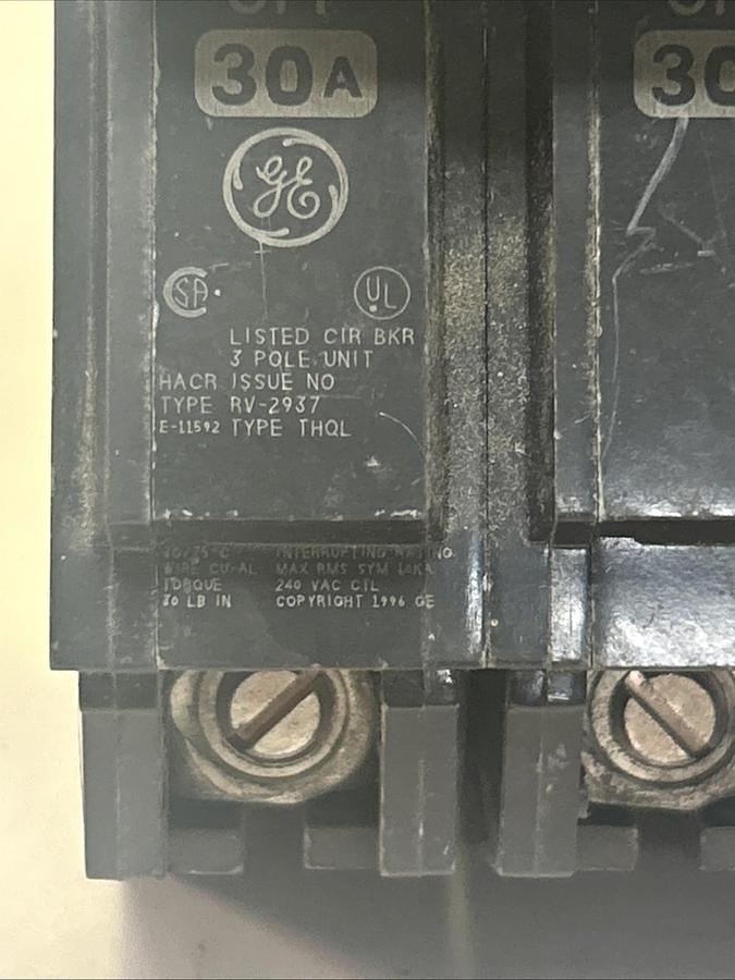GENERAL ELECTRIC,THQL330,CIRCUIT BREAKER 30A 240V 3P NOS