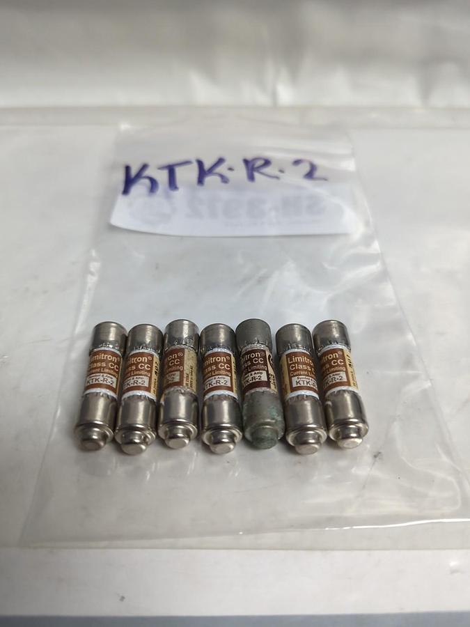 Used COOPER BUSSMANN,KTK-R-2,LIMITRON 2 AMP FUSE LOT OF 7 PRE-OWNED