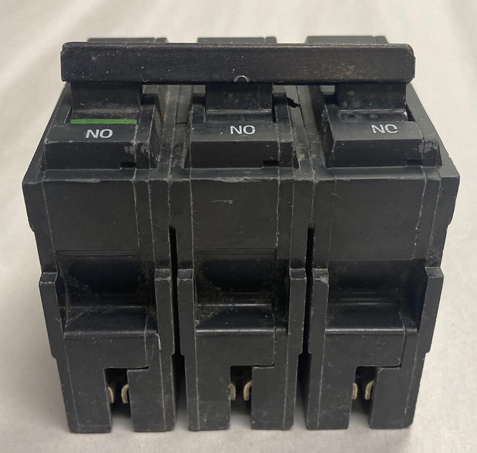 Used GE,THQL32020,Plug-in Circuit Breaker 20-Amp 3-Pole 240V