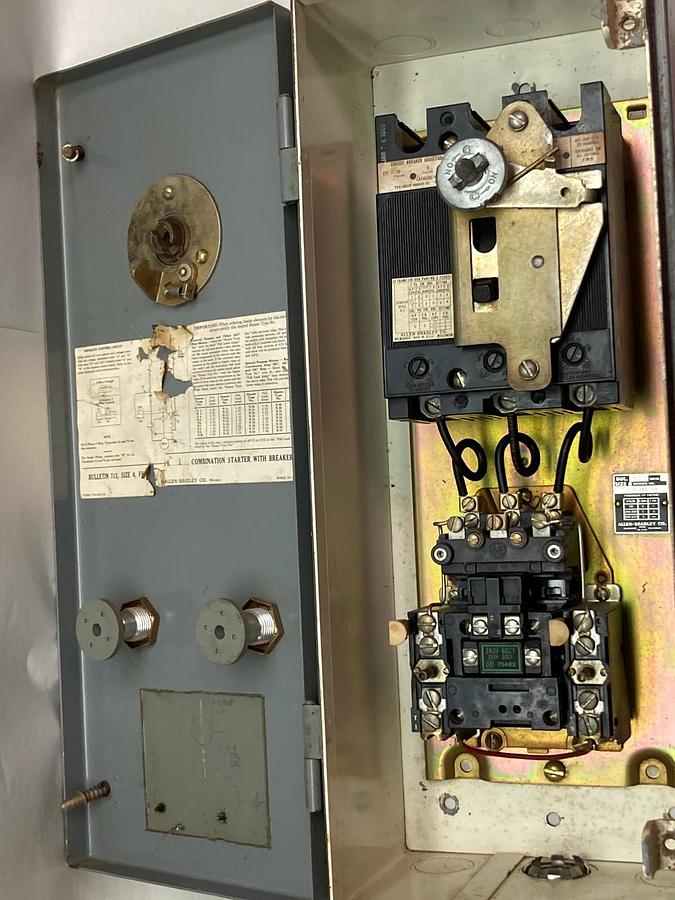 Used Allen-Bradley,713AABD-64,Combination Starter Ser K Size 0