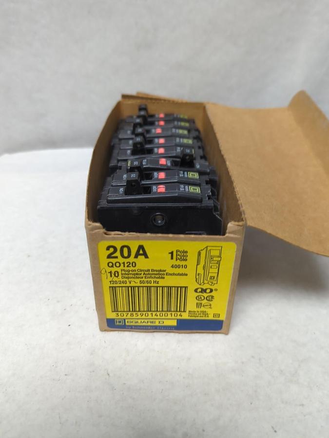 SQUARE D,Q0120,PLUG-ON CIRCUIT BREAKER 1-POLE 20 AMP PACK OF 8 NEW