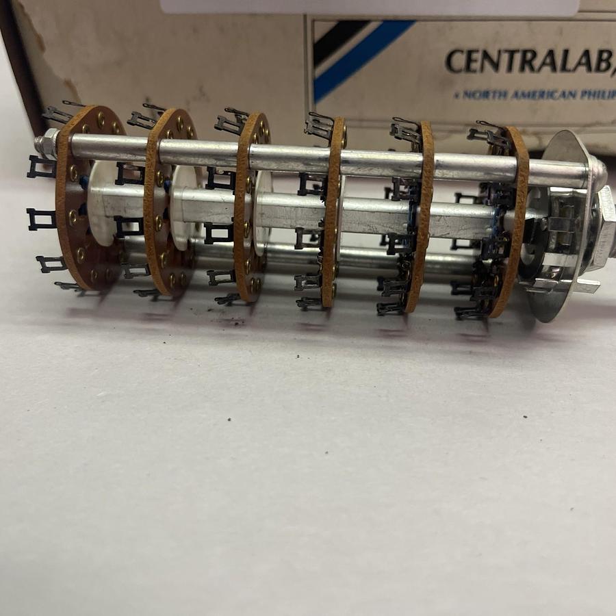 CENTRALAB,PA-1023,MINIATURE ROTARY SWITCH 6 POLE 11 POS