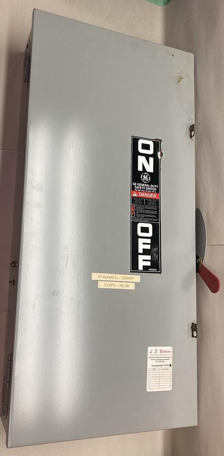 Used GE,TG3224,Fusible DISCONNECT Safety Switch 200A 240Vac Model: 8