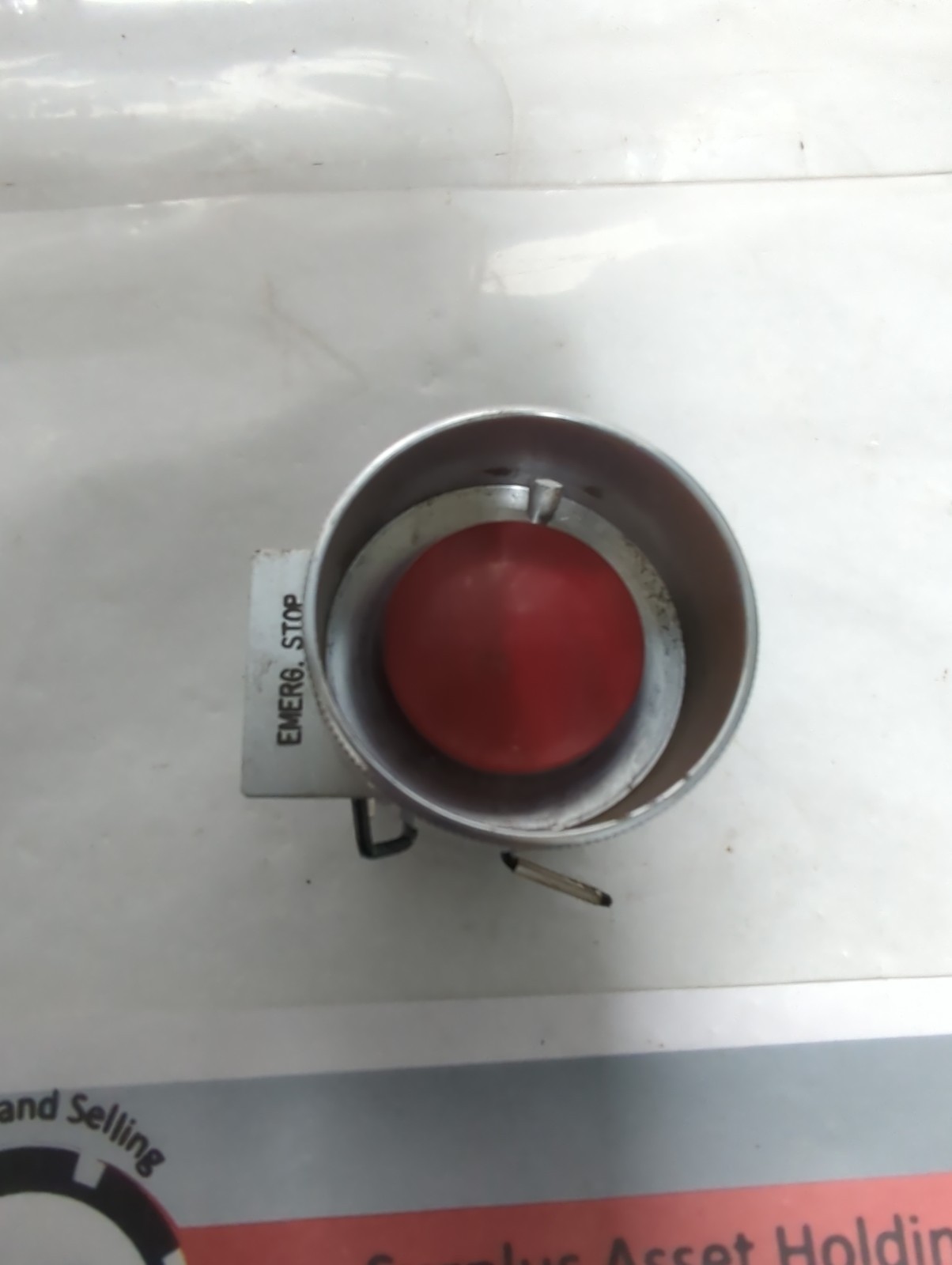 Used ALLEN BRADLEY,800T-D,SERIES T EMERGENCY STOP PUSH BUTTON RED PRE-OWNED