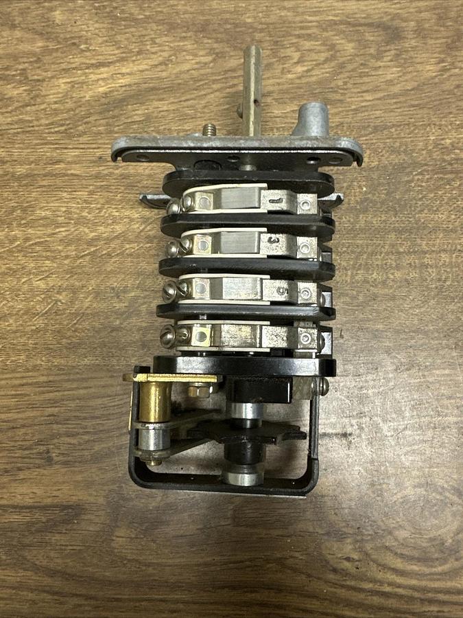 Used General Electric,16SB9DB210SUM27,SB-9 Rotary Switch