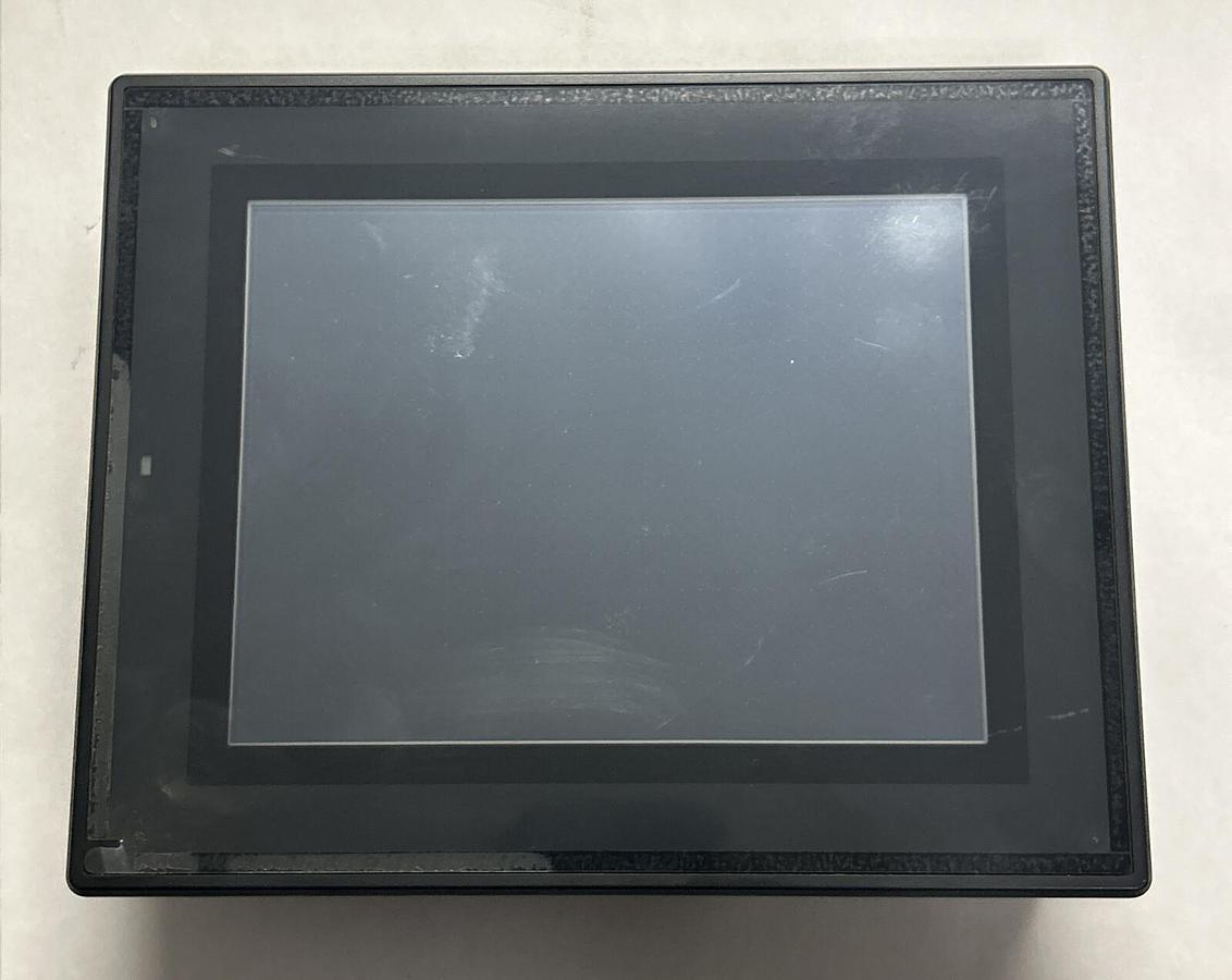 Used KEYENCE,VT3-V7,TOUCH PANEL