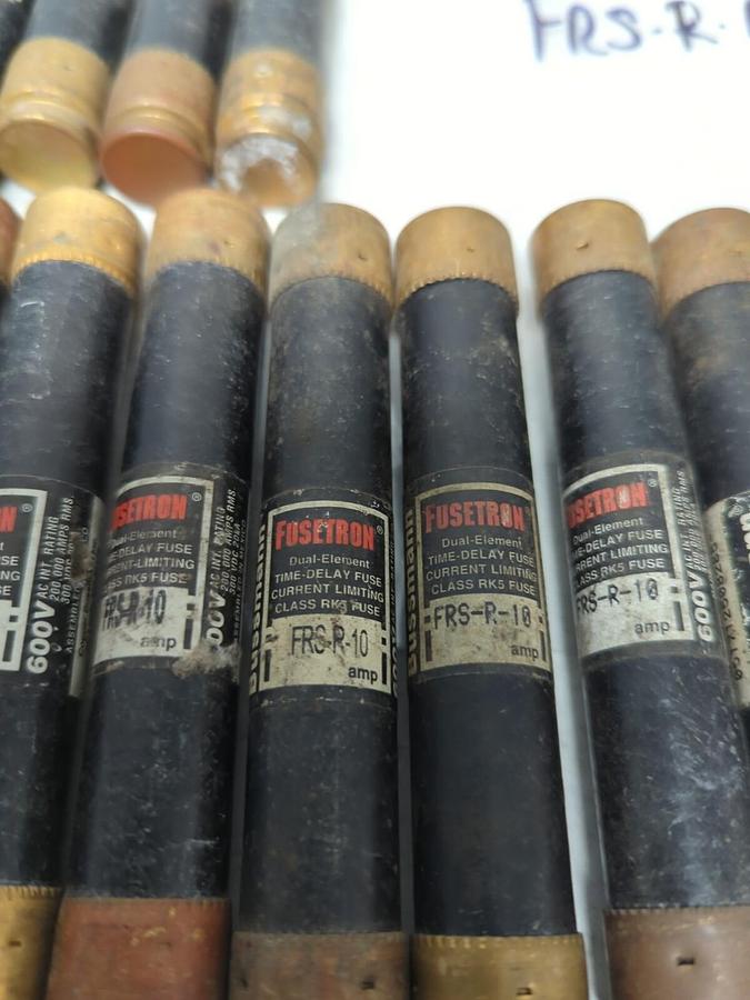 Used COOPER BUSSMANN,FRS-R-10,FUSETRON 10 AMP FUSE LOT OF 13 PRE-OWNED