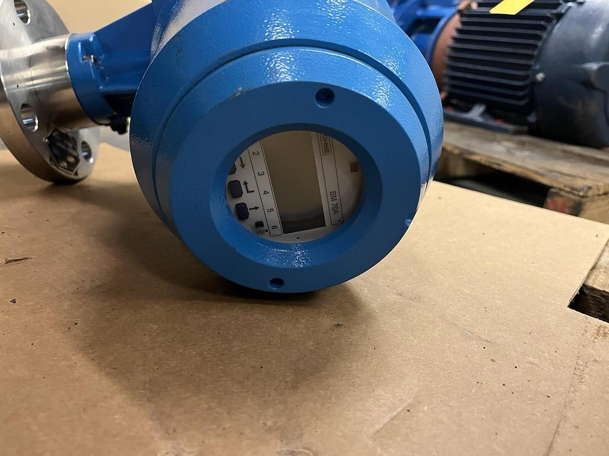 Used KROHNE,V51043AA1211A0,BM-70A EX LEVEL RADAR TYPE 4-20MA HART FLG 2"ansi 150# 120