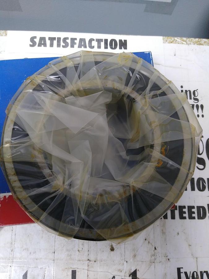 SKF,6220-2RS1,Deep groove Ball Bearing Double Sealed NOS