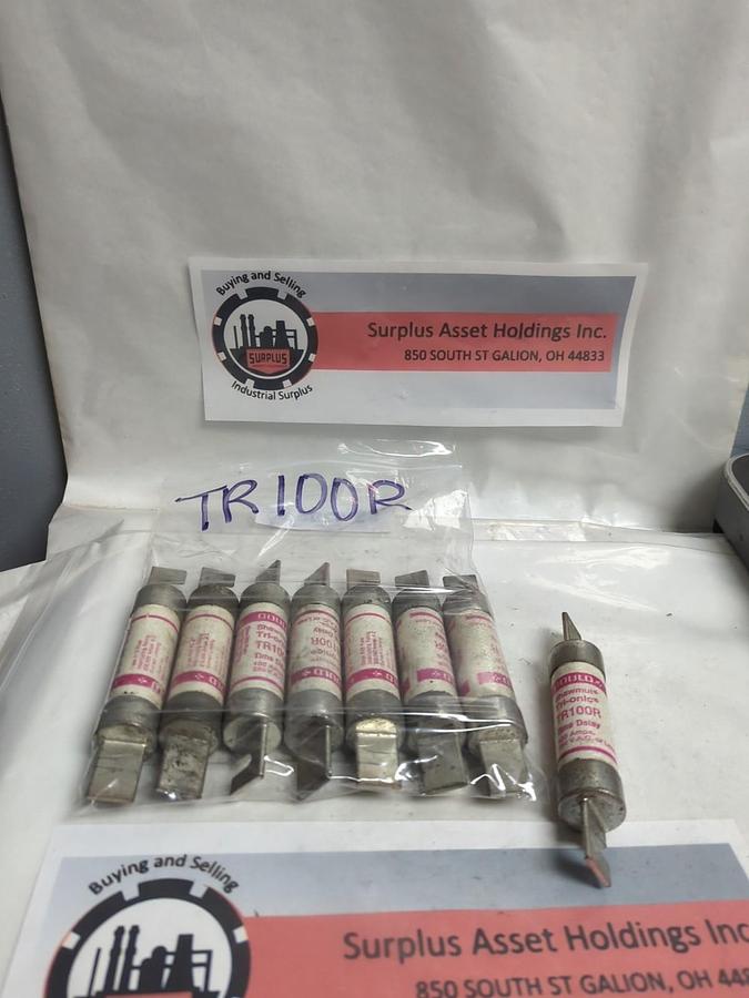 Used FERRAZ SHAWMUT,TR100R,TRI-ONIC 100 AMP FUSE LOT OF 8 PRE-OWNED