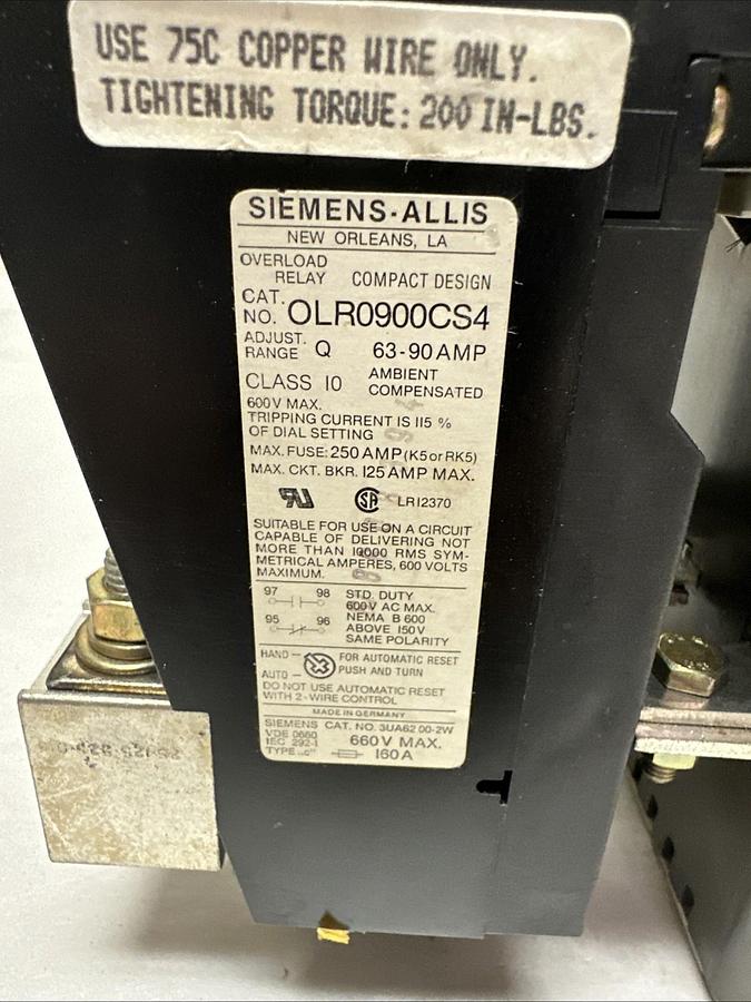 Used Siemens,3TB5017-OA,135 Amp Size 3.5 Contactor w/OLR0900CS4 Overload Relay