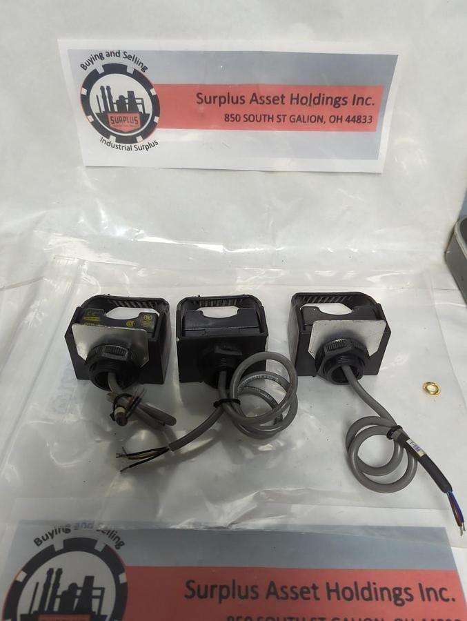 Used BANNER,OTBVP6,OPTICAL PALM TOUCH SENSOR LOT OF 3 PRE-OWNED