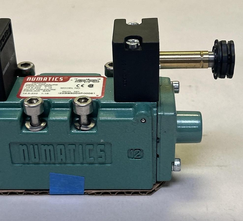 Used NUMATICS,I22BB6004P00061,DOUBLE SOLENOID VALVE