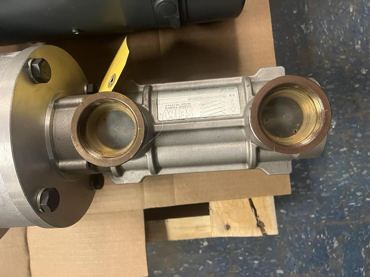 Used SEIM,PDA040-2AN1D05D0100,HYDRAULIC SCREW PUMP W LENZE 3.6kW 3500RPM 3PH