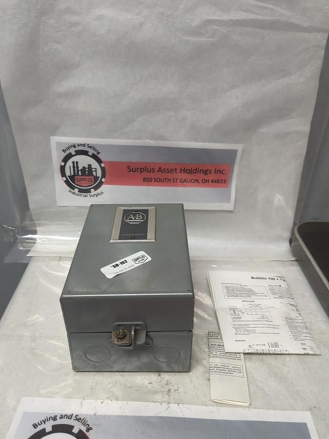 Used ALLEN BRADLEY,700-P201A1,SERIES B RELAY ENCLOSURE NO RELAY PRE-OWNED