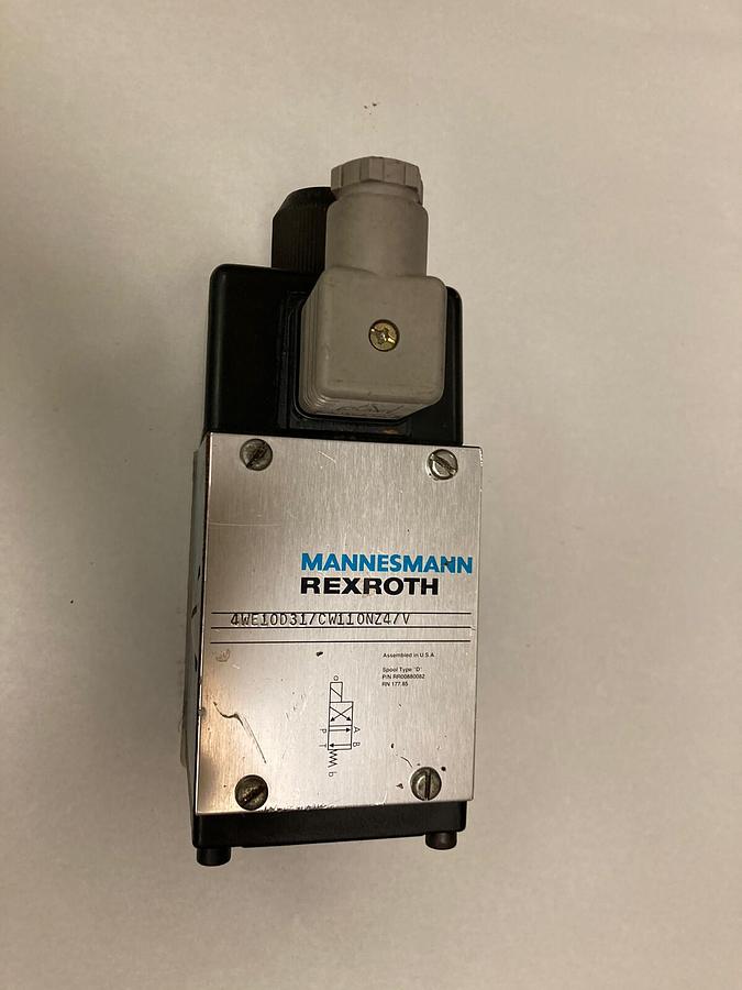 Used Mannesmann Rexroth,4WE10D31/CW110NZ4/V,Valve Assembly