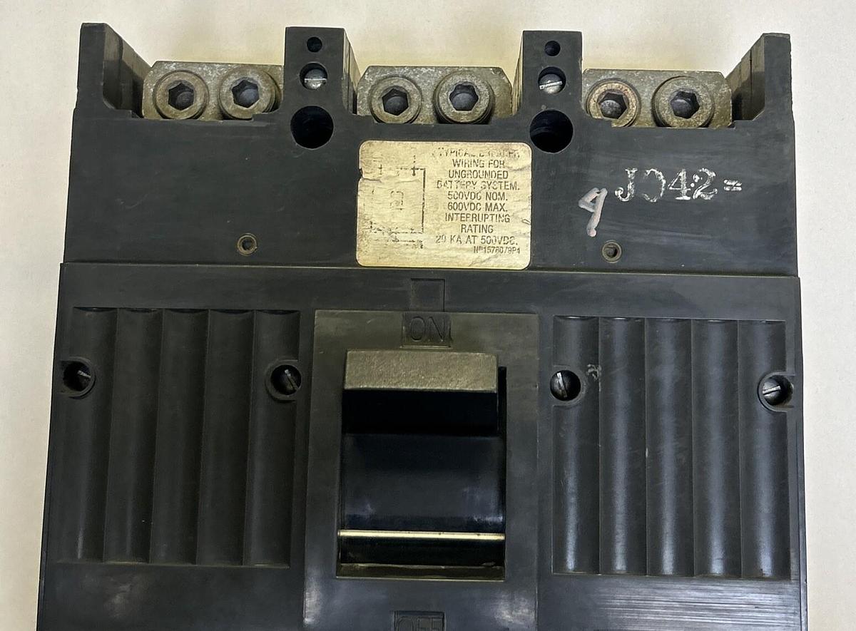 Used GENERAL ELECTRIC,TJJ436400,CIRCUIT BREAKER 400A 600V 3P