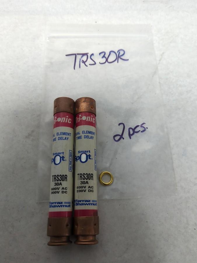 Used FERRAZ SHAWMUT,TRS30R,SMART SPOT 30 AMP FUSE LOT OF 2 PRE-OWNED