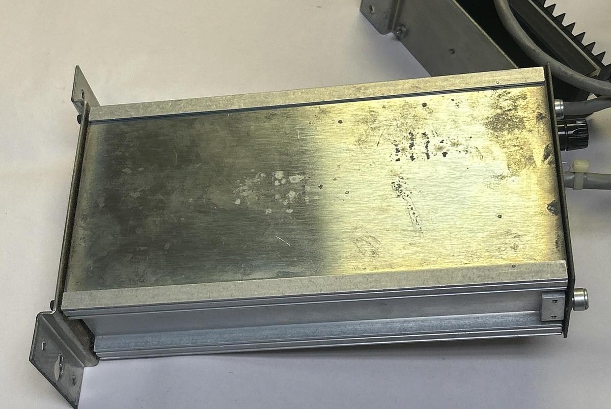 Used LEEDS & NORTHRUP,467-120-01200-50-40-7500-208,POWER SUPPLY CHASSIS 24V