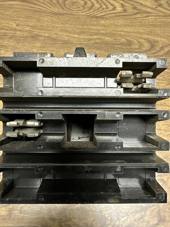 Used Square D,FA22100BC,100A 2 Pole 240V I Line Circuit Breaker