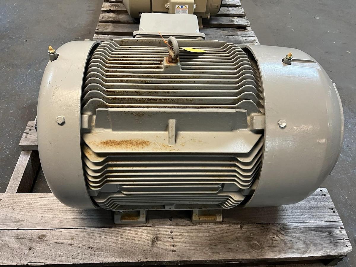 SIEMENS,1LE242130B112AA3,MOTOR SD100-1EEE 60HP 1780RPM 3PH 364TS