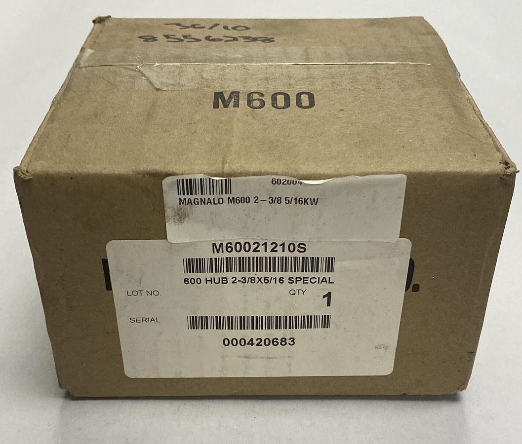 Used Magnalo,M60021210S,Coupling 600 Hub 2-3/8X5/16 NOS