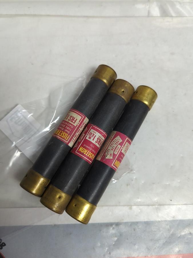Used COOPER BUSSMANN,FRS 1-8/10,FUSETRON 1-8/10 AMP FUSE LOT OF 3 PRE-OWNED