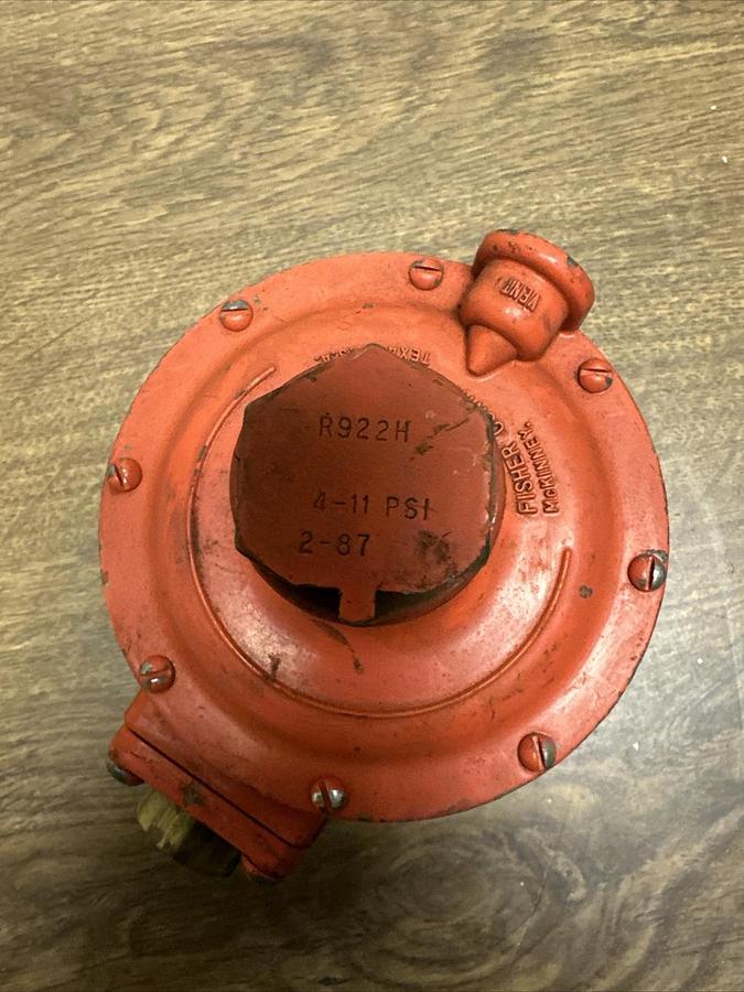 Used FIsher,R922H,Gas Regulator 4-11 PSI