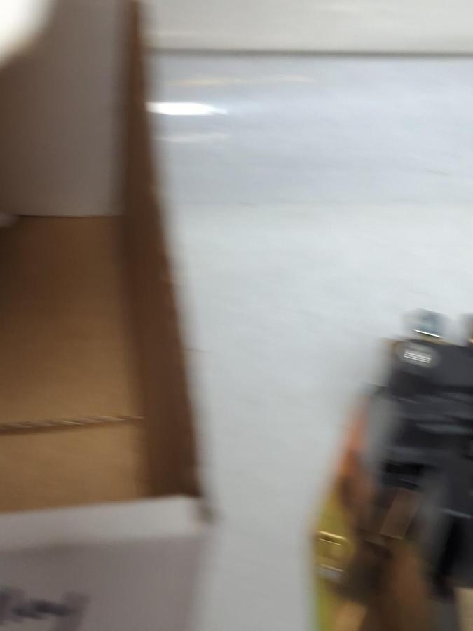 Used ALLEN-BRADLEY,70A562-709A0T,DUAL VOLTAGE COIL CONTACTOR ASSEMBLY SER K PRE-OWNED