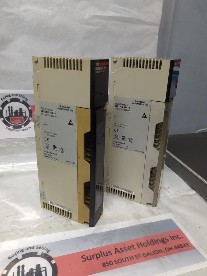 Used SCHNEIDER AUTOMATION,140 DAO 842 10,TSX QUANTUM 115-230 VAC MODULE LOT OF 2 USED