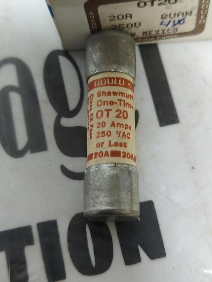 GOULD SHAWMUT,OT20,ONE-TIME 20 AMP FUSES BOX OF 4 NOS