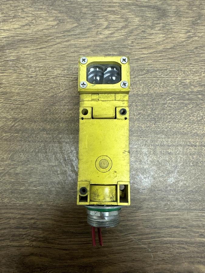 Used Banner,R2PBA,Power Block w/RSBLV Maxi-Beam