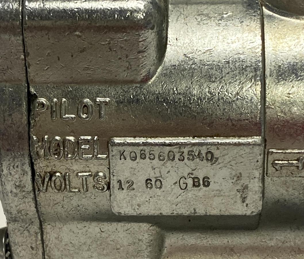 Parker,K065603540,Pilot Valve NOS