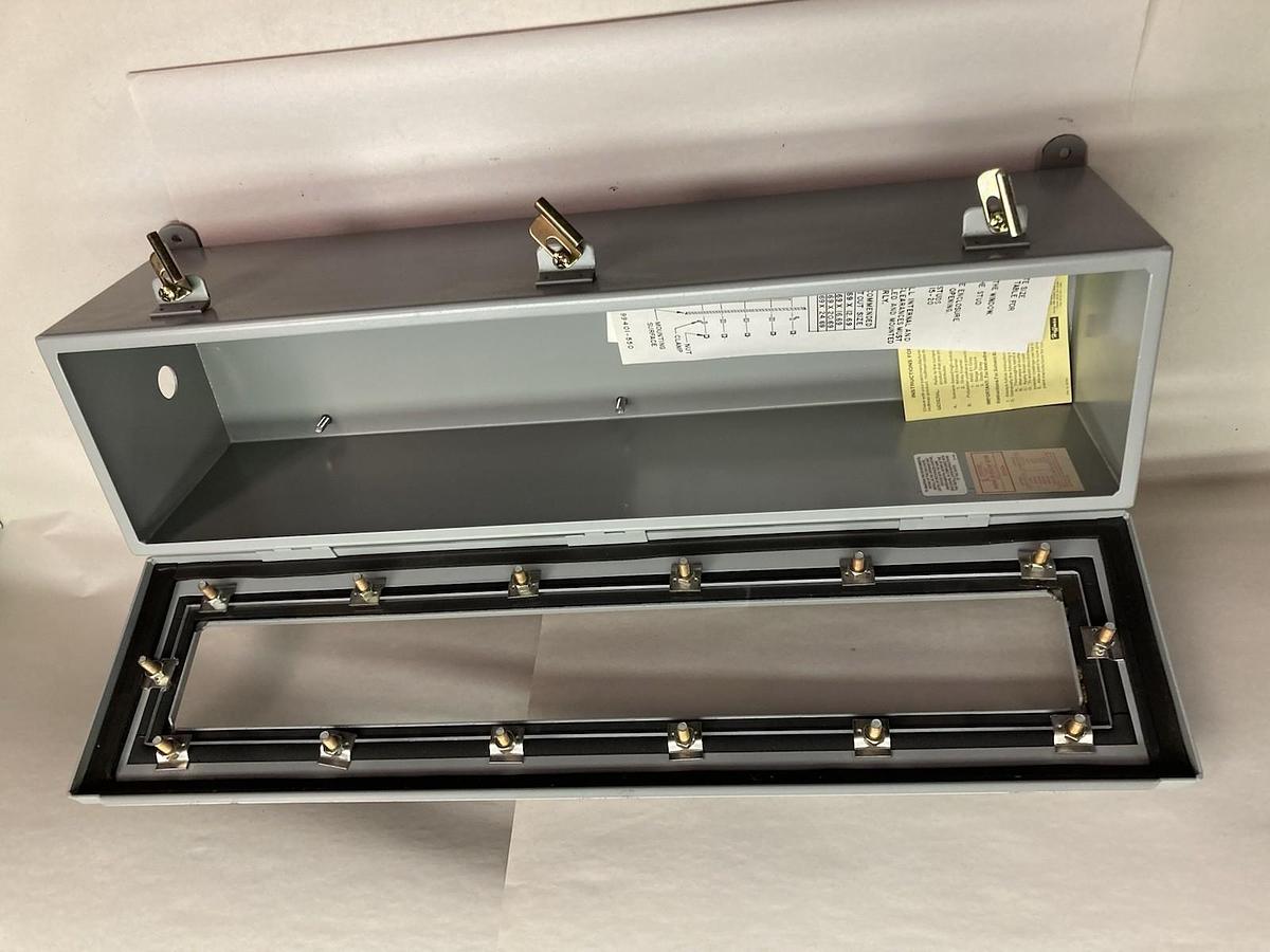 Hoffman,E27524,Wireway or Auxiliary Gutter