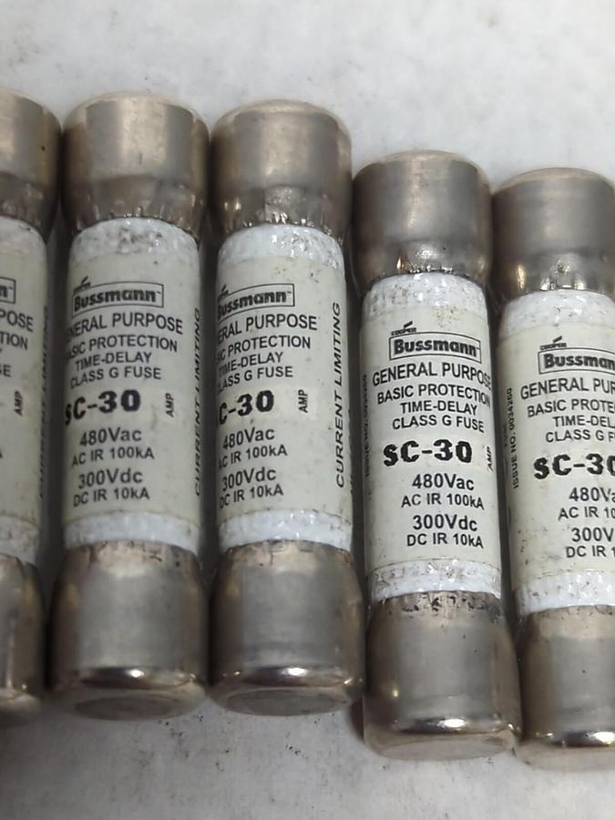 Used COOPER BUSSMANN,SC-30,GENERAL PURPOSE 30 AMP FUSE LOT OF 8 PRE-OWNED