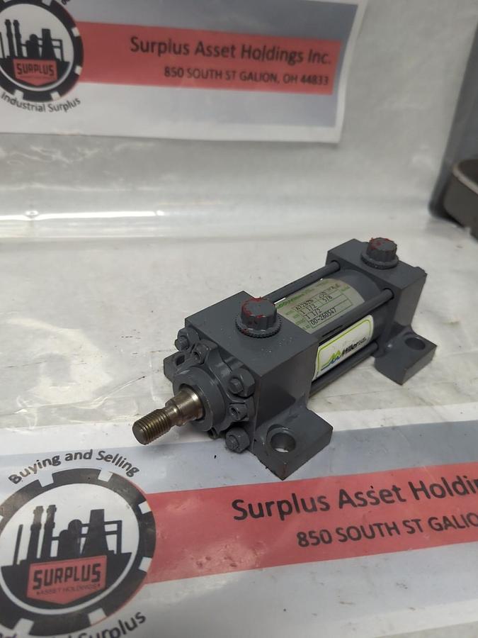 Used MILLER,A72B2N,PNEUMATIC CYLINDER 1-1/2 INCH BORE 1-1/2 INCH STROKE PRE-OWNED