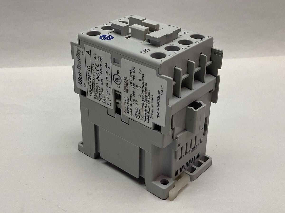 Used Allen-Bradley,100-C09*10,Ser A Contactor 110/120V 50/60HZ