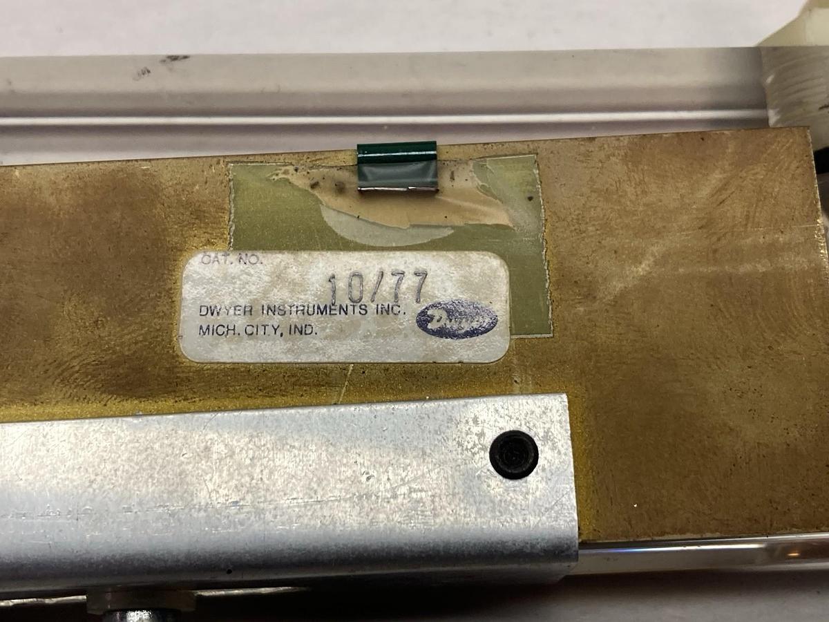 Dwyer,0.05-0.50 Inches,Inclined Vertical Manometer 10/77