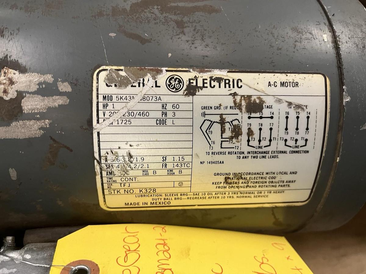 Used GROVE GEAR,BM224-2,GEAR SPEED REDUCER 30:1 1HP 1745RPM 1-1/8" SHAFT